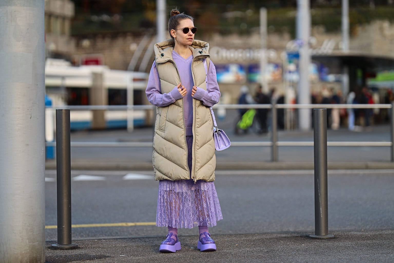 Long Puffer Vest Outfit Ideas For Instant Street Style Cred